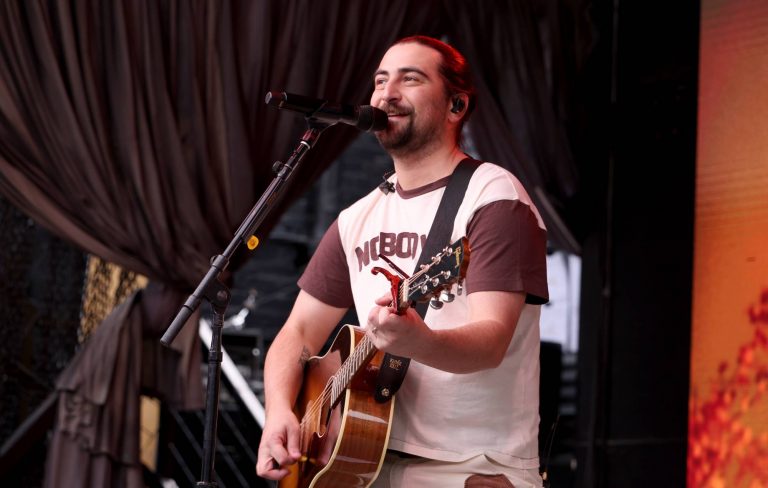 Noah Kahan asks fans to stop stealing road sign in his home town