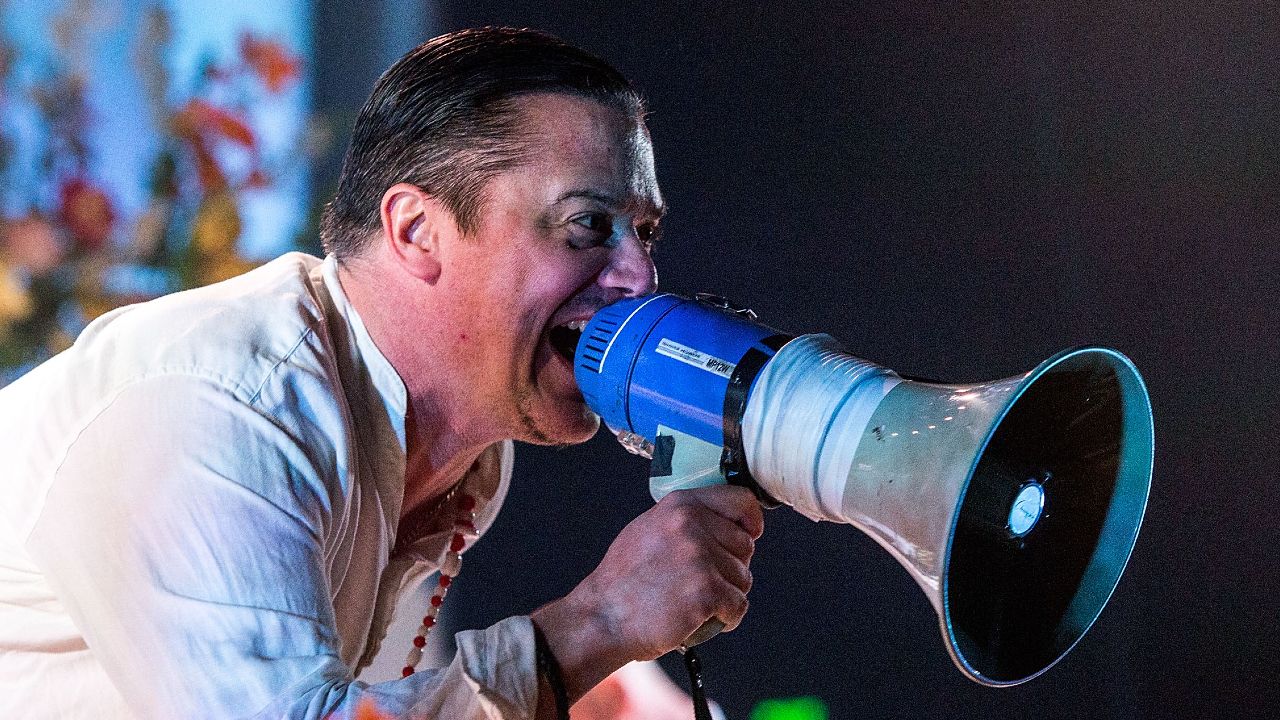 “2027”: Faith No More set social media abuzz as they release teaser image featuring live audience