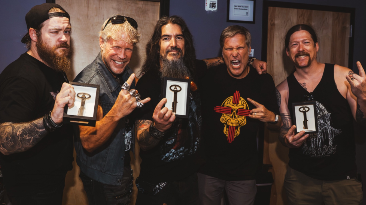 Machine Head “extremely honoured” to have been awarded keys to the city of Albuquerque by the most metal mayor in America