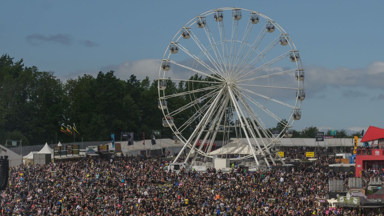 “I just hope they cleaned the cabin after they got out of it”: Police investigating couple allegedly caught in ‘intimate act’ on Download festival Ferris wheel