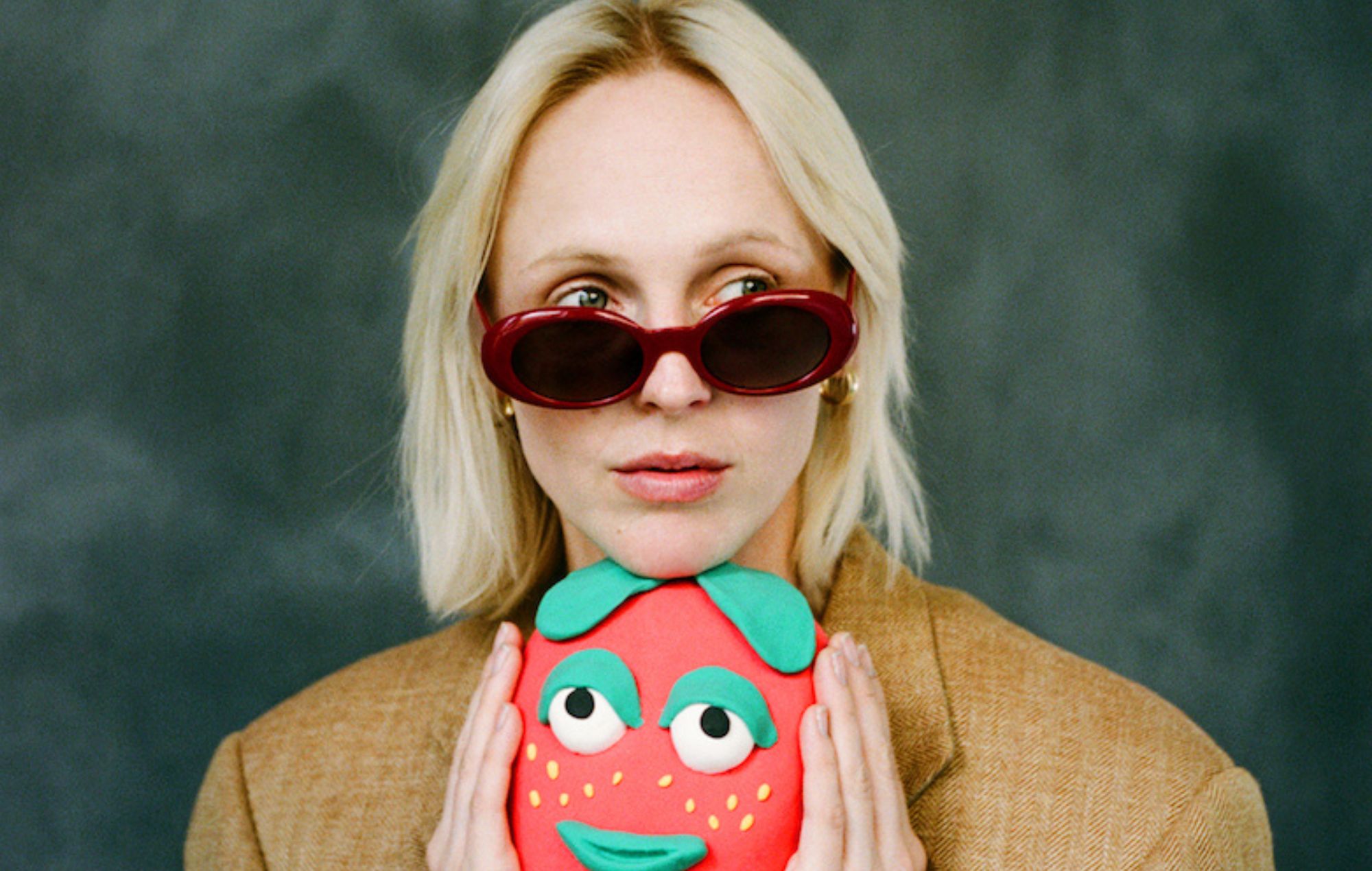 Laura Marling surprise releases new children’s album ‘Laura Sings Raffi’