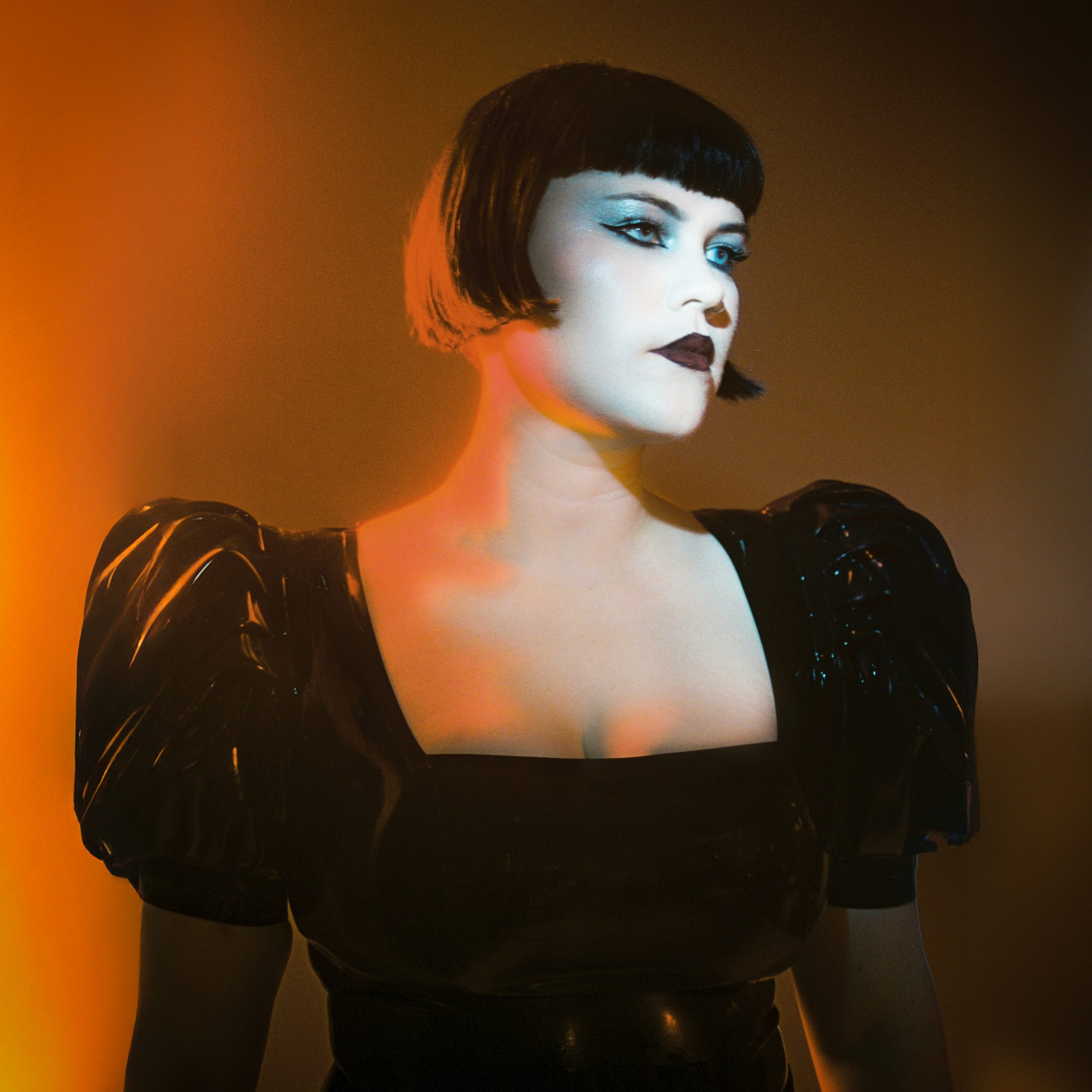 “There’s a Shadow Stuck in My Chest” — Amsterdam Dark Synth Artist Subject Sue Shares Sensual Video for “Under My Skin”