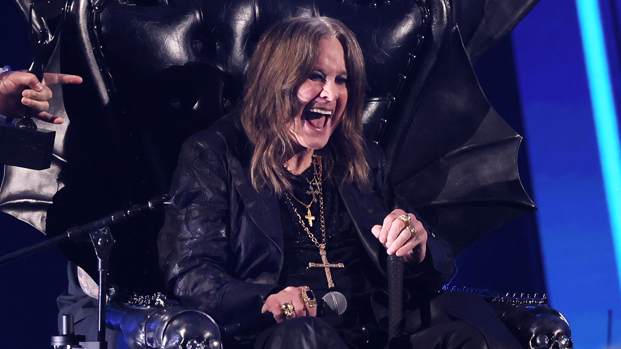“This extraordinary object is recognisable to fans around the worldand represents a powerful final chapter in Ozzy’s career.” Ozzy Osbourne’s iconic throne from his final ever performance is going on display in Birmingham