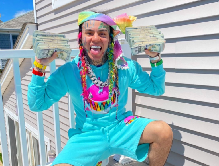 6ix9ine Clowns Lil TJay After Getting Slapped During Livestream