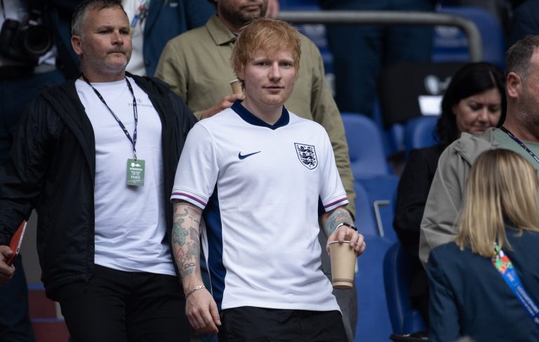 Fans comment on how “impressed” England players look to receive performance from Ed Sheeran