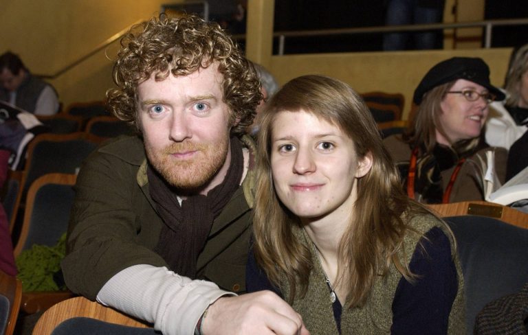 Fans are remembering Glen Hansard for his beautiful Oscar-winning work in ‘Once’