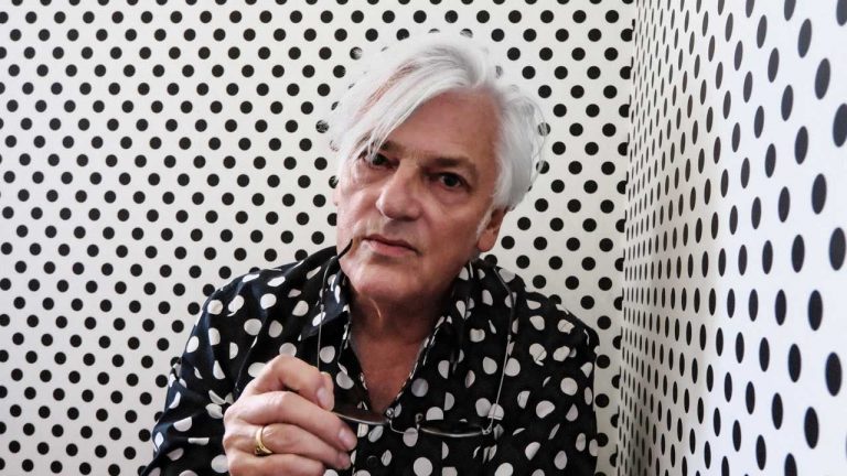 “A confident, certainty-filled album about an uncertain, unconfident world.” Robyn Hitchcock’s enigmatic The Confuser is the best album he’s released this century