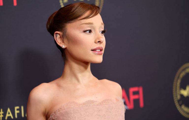 ‘Harry Potter’ fans can’t get enough of Ariana Grande’s “spot on” impressions
