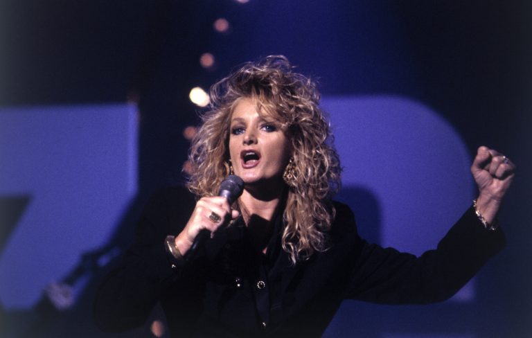 Bonnie Tyler, 1951–2026: raspy-voiced Welshwoman who captured “what rock’n’roll is all about”