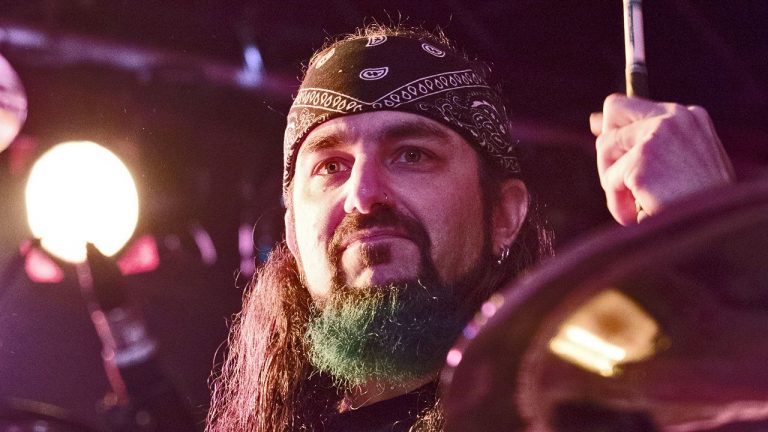 “Life is short. I can’t sit around waiting for a reunion that may never happen. It felt like the right time to finally do this”: When Mike Portnoy performed his Dream Theater 12-Step Suite – without Dream Theater
