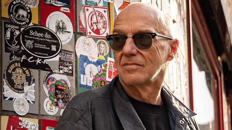 “We had no money, no management, and we’d been dropped by the label. But when we plugged in and played, it was the most magnificent thing”: Midge Ure’s prog moments with Ultravox, Robert Fripp, Kate Bush, Jethro Tull and, indirectly, Steven Wilson