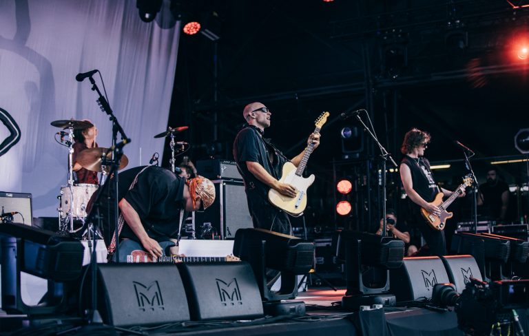 Watch Wunderhorse debut new songs ‘Kerosene’ and ‘Promises’ as they kick off 2026 North American tour