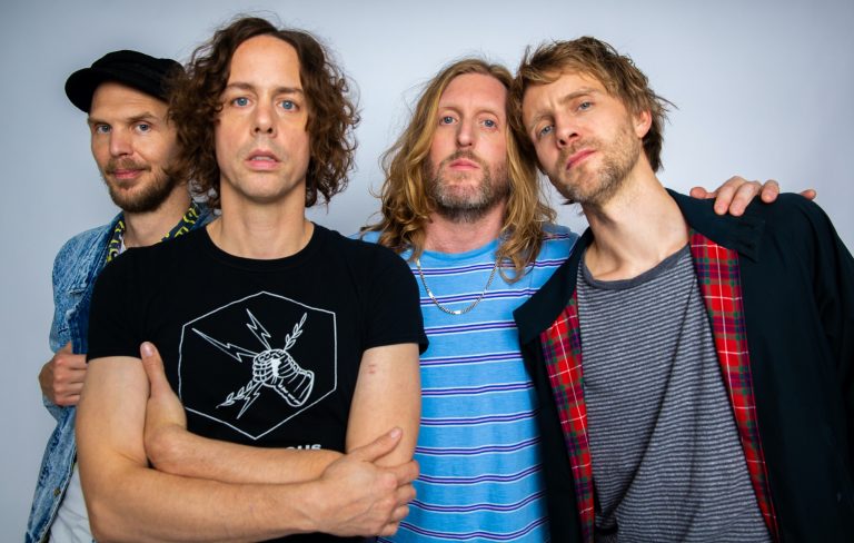 Razorlight share previously unheard ‘America’ demo from 20th anniversary edition of self-titled album