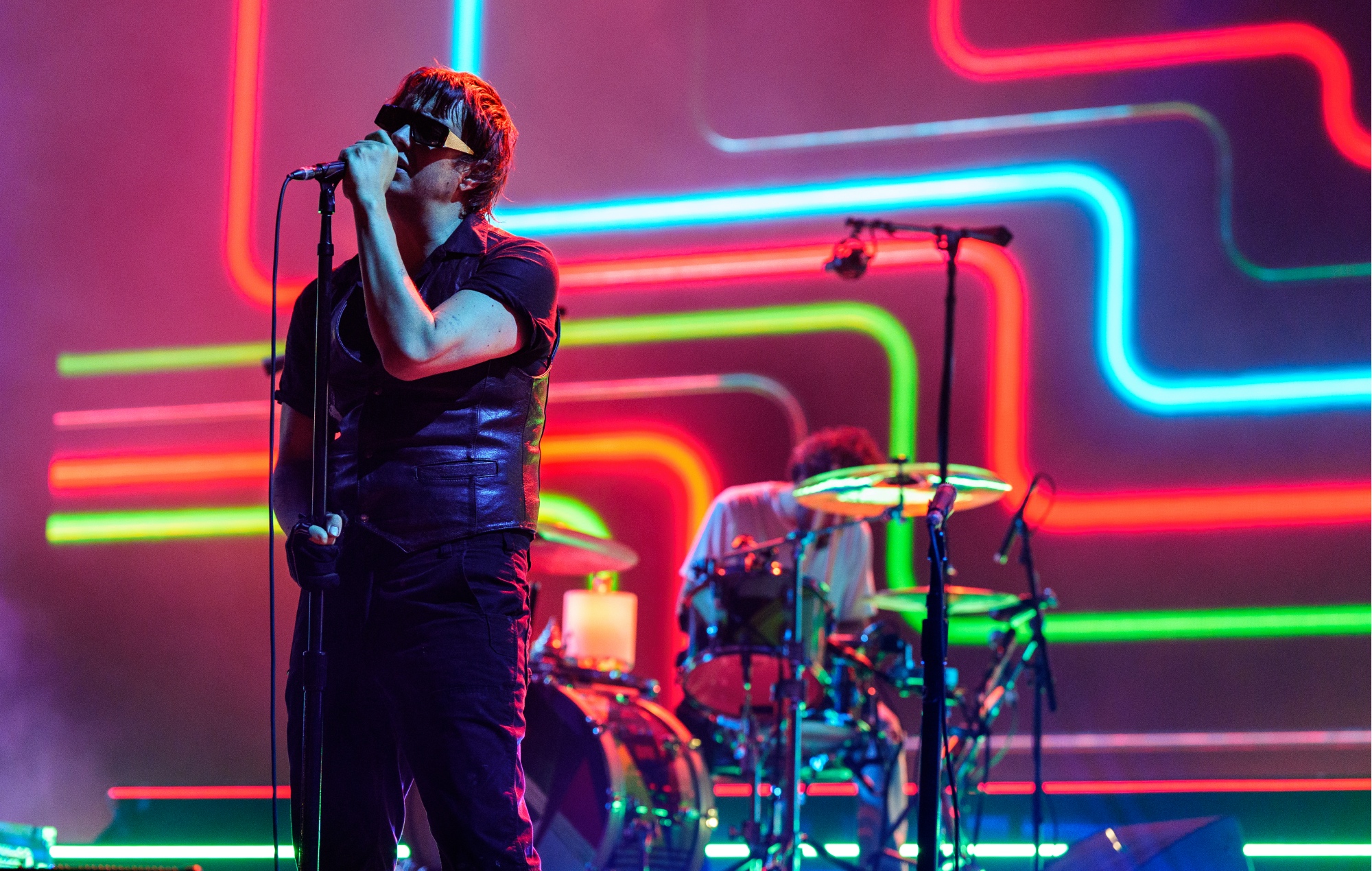 Watch The Strokes record ‘Reality Awaits’ in ‘In Transit: Part II’ – over 20 years on from original mini-doc