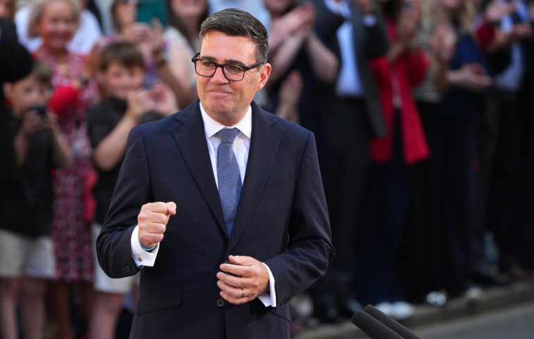 Andy Burnham to cut tax for music venues, clubs and pubs in England and make vape shops pay more