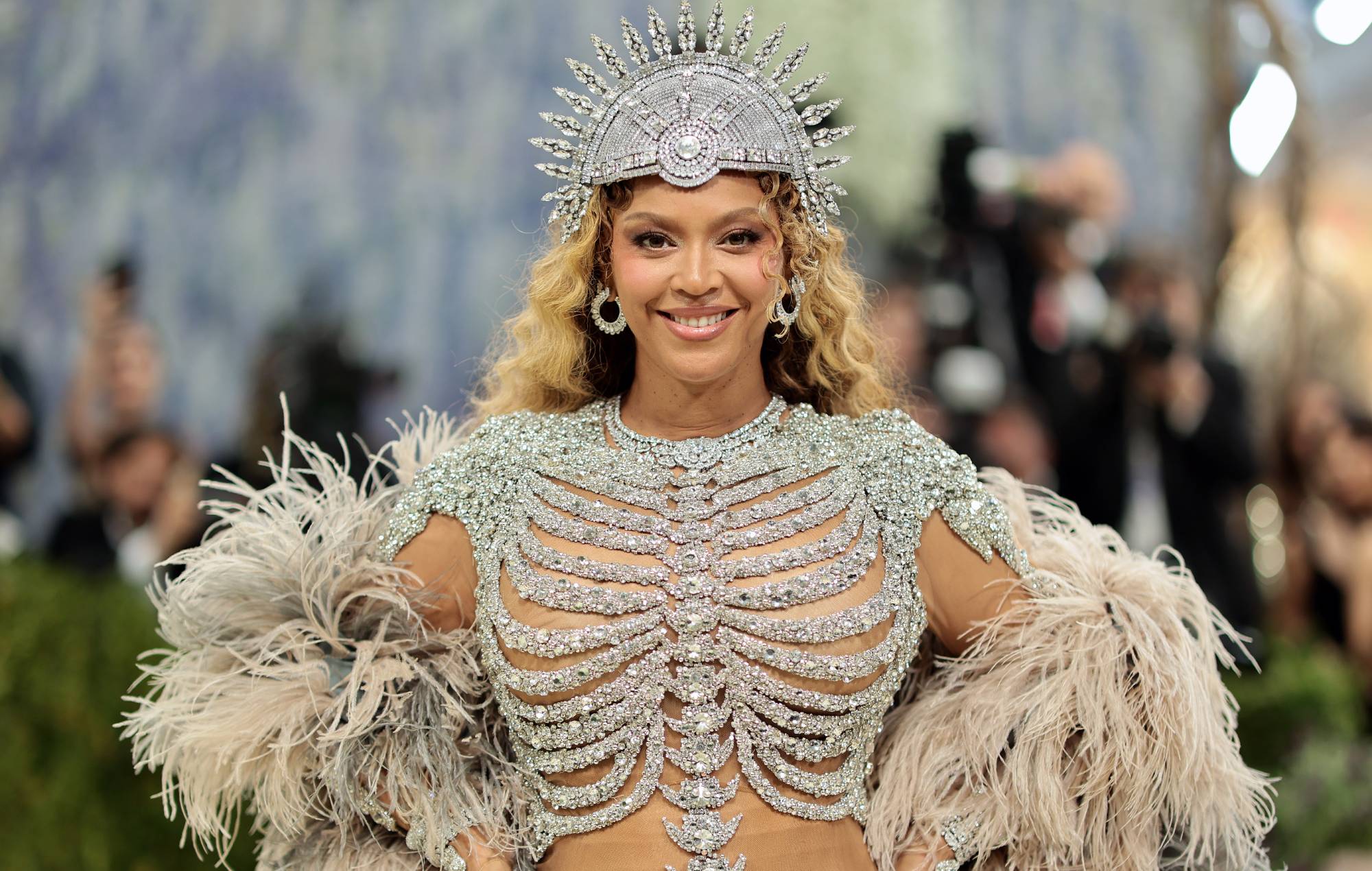 Beyoncé marks Independence Day by gifting steamy new song ‘Morning Dew (Donk)’ to fans