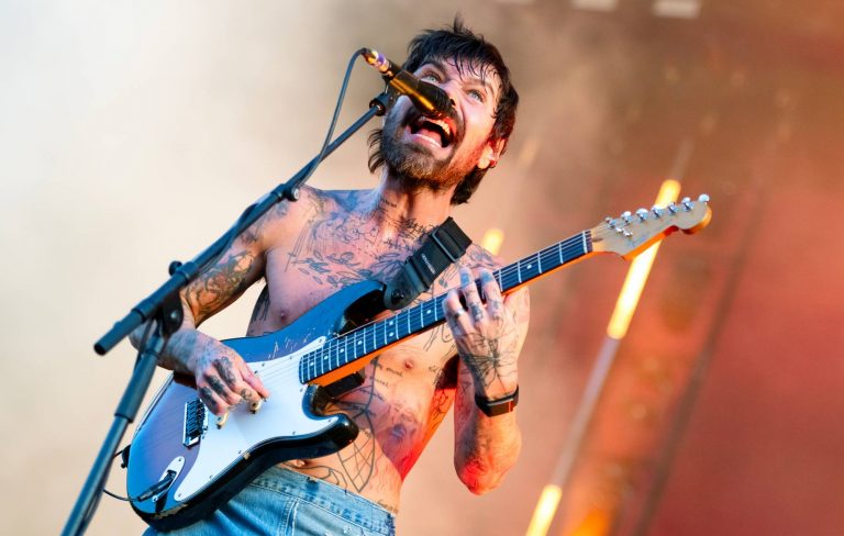 Watch Biffy Clyro play ‘Machines’ with Jamie Campbell Bower at Finsbury Park