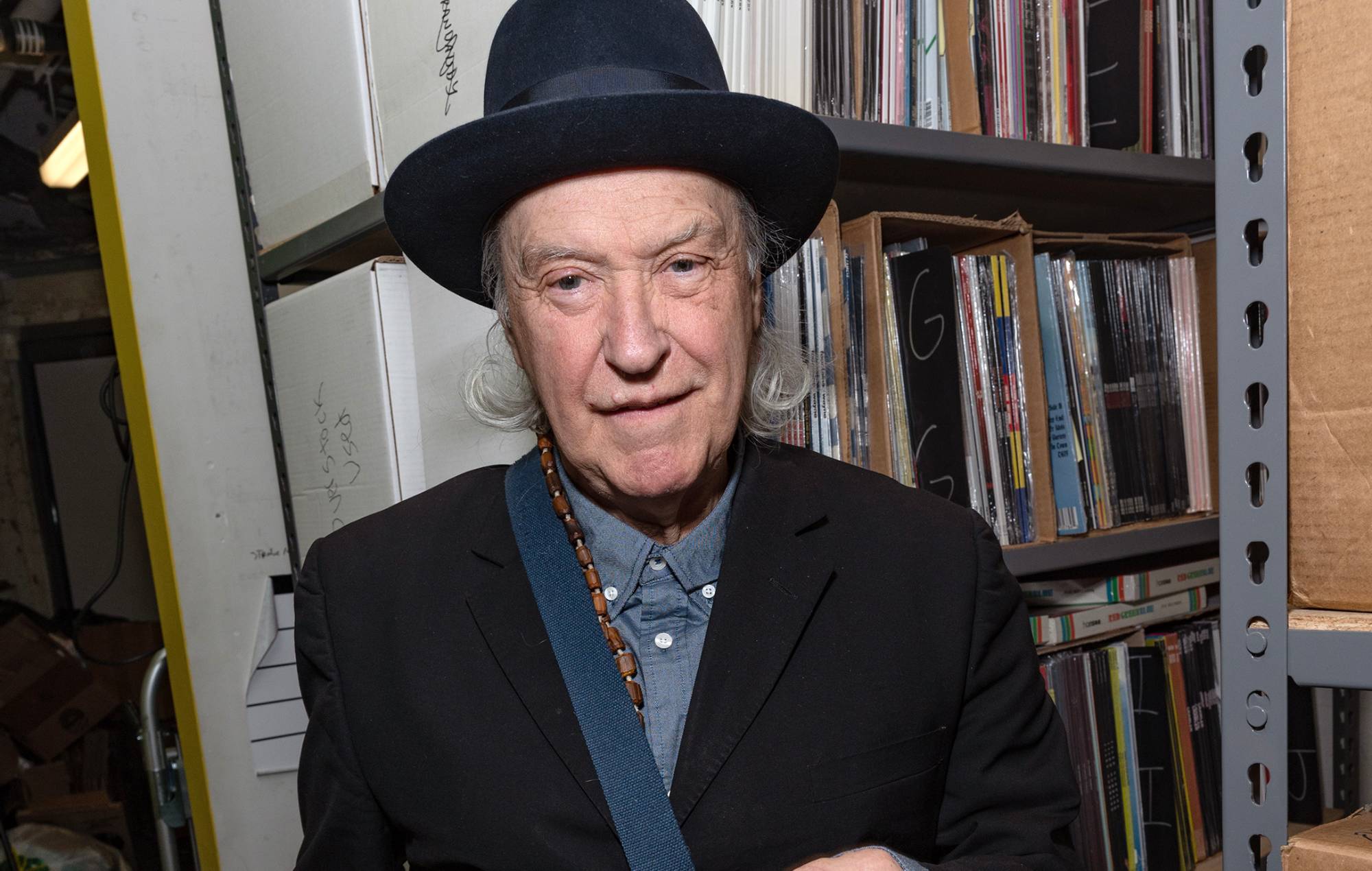 Dave Davies reignites The Kinks’ feud with The Beatles: “George Harrison was the only one I really liked”