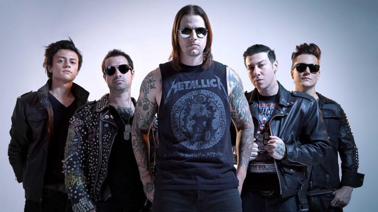 “It streams more than double any other track we have weekly, yet a portion of the fanbase acts like it was a failure.” How Avenged Sevenfold’s “funny little experiment” with Hail to the King yielded extraordinary results