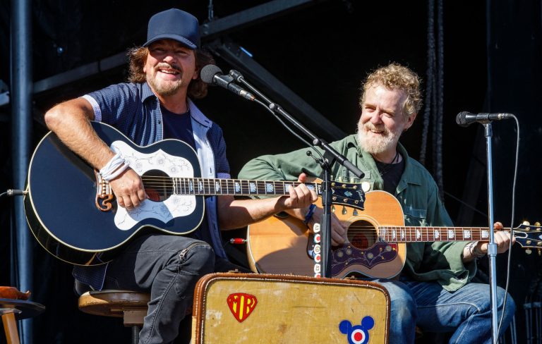 Glen Hansard recently spoke of his powerful friendship with Pearl Jam’s Eddie Vedder