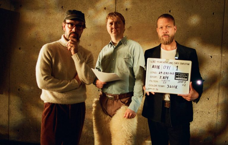 Paul Dano, Shailene Woodley and Oscar Isaac join Mumford & Sons in new video for ‘Here’