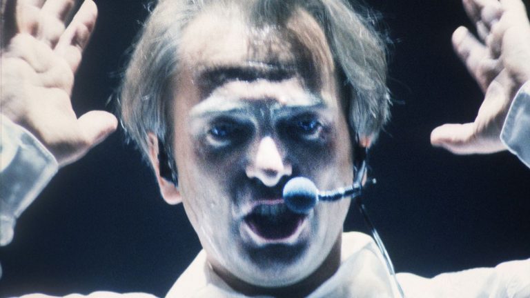 “He was doing something humanitarian and beautiful while everyone else was doing ecstasy in the clubs”: Peter Gabriel could have made another pop album like So. Instead he turned to the dark side of prog with Us and Up