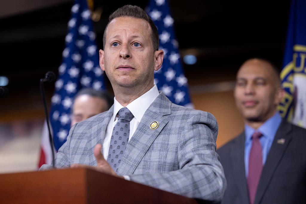 Rep. Hakeem Jeffries Criticized After Rep. Jared Moskowitz Named To New Post