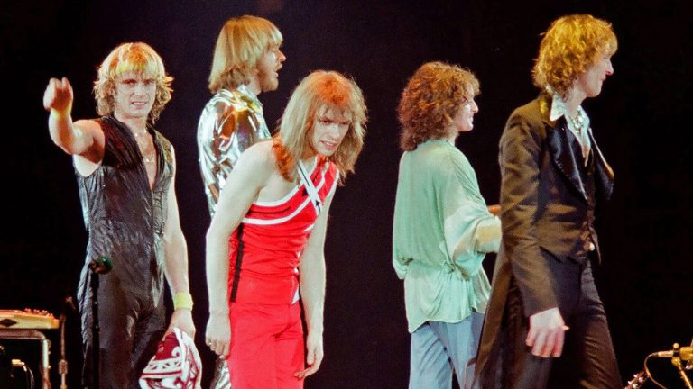“We had a good run and did some great things. That wasn’t one of them”: Abandoned songs, a broken foot and footballer-size egos destroyed a Yes album