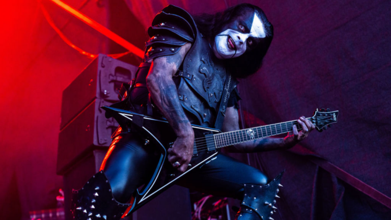 Abbath drummer apologises to fans as frontman abandons festival set after two minutes
