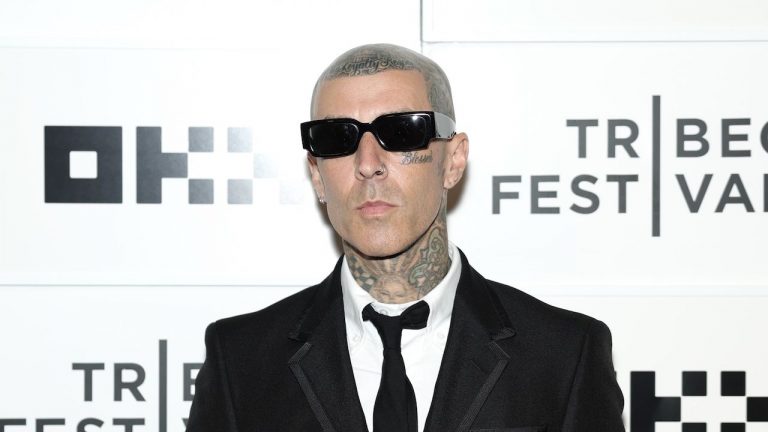 Blink-182 drummer Travis Barker recalls his suicidal thoughts following the horrific 2008 plane crash in which his security guard and assistant died: “There was no light at the end of the tunnel”