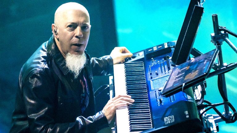 “At times I’ve taken the band something I consider to be a really heavy riff, and they’ve said, ‘That sounds likeBilly Joelto us!’ I have to be careful how I present my ideas”: How misfit Jordan Rudess found his space in Dream Theater