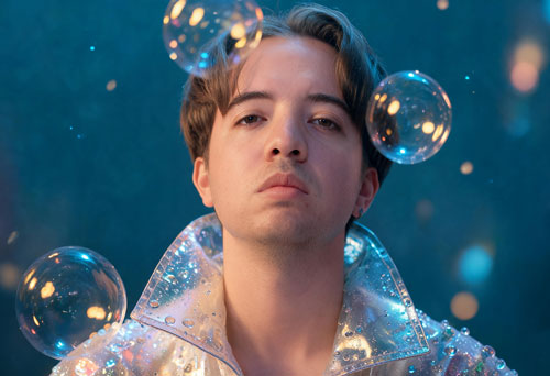 Ricardo Padua’s “Iridescent” Makes Self-Acceptance Sound Like a Frequency, Not a Costume