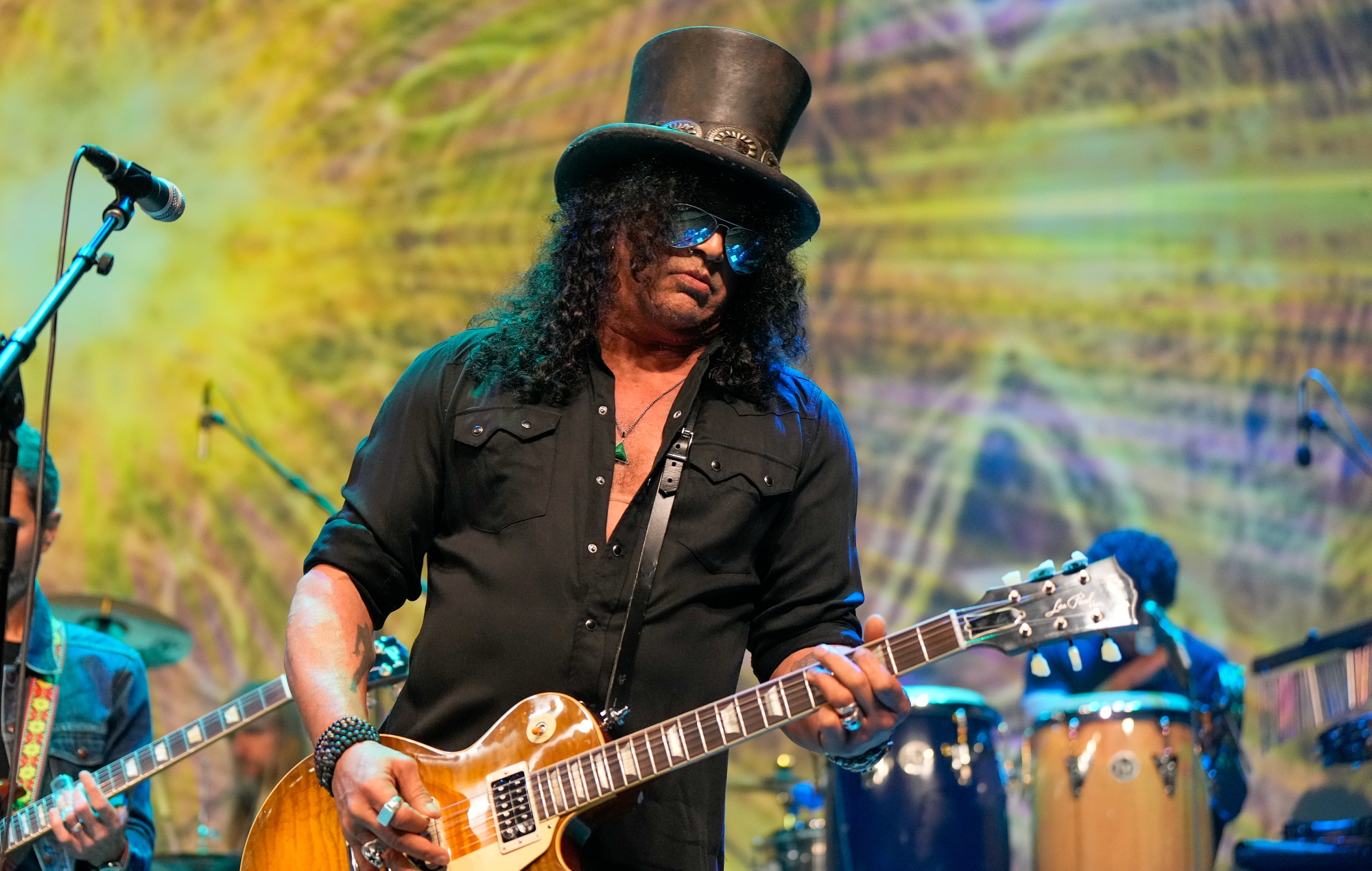 Slash teases new Guns N’ Roses album: “There’s a lot of writing going down”