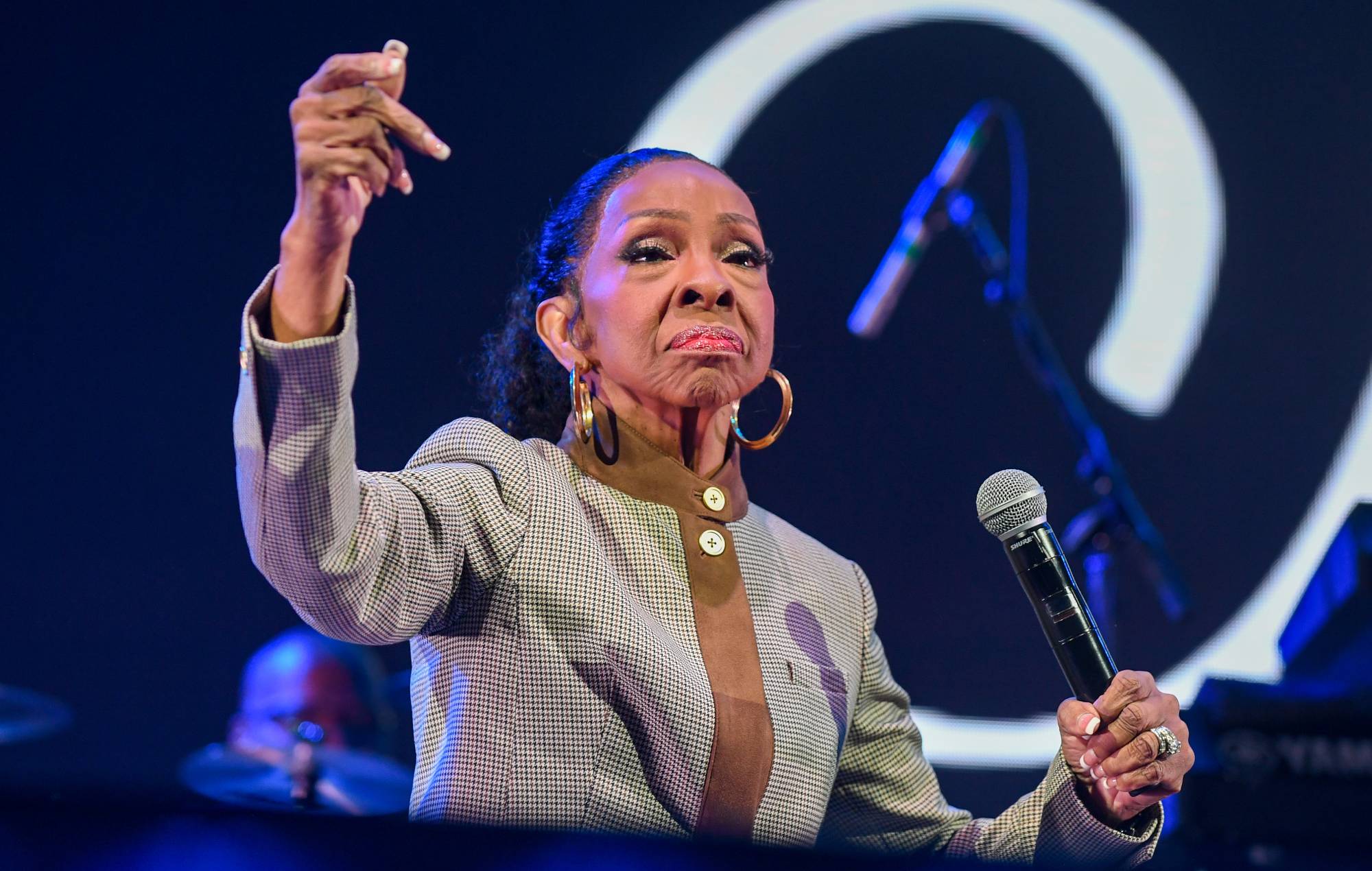 Gladys Knight says she will play fewer shows amid concern over recent performances