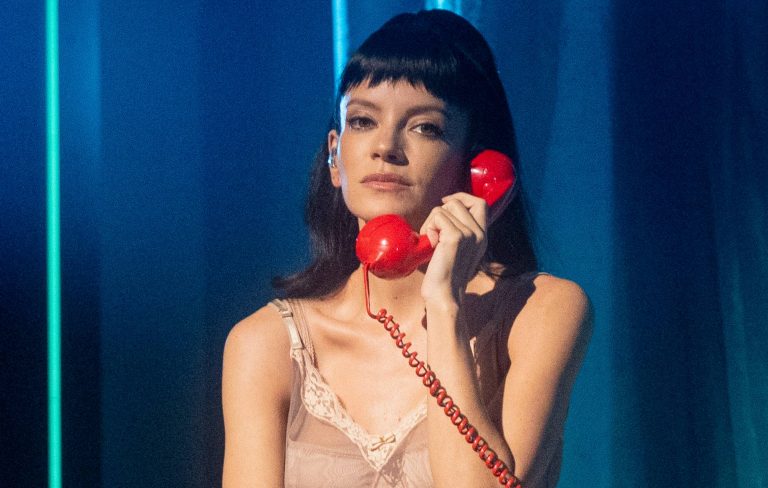 Lily Allen responds to critics of her lack of audience interaction on ‘West End Girl’ tour