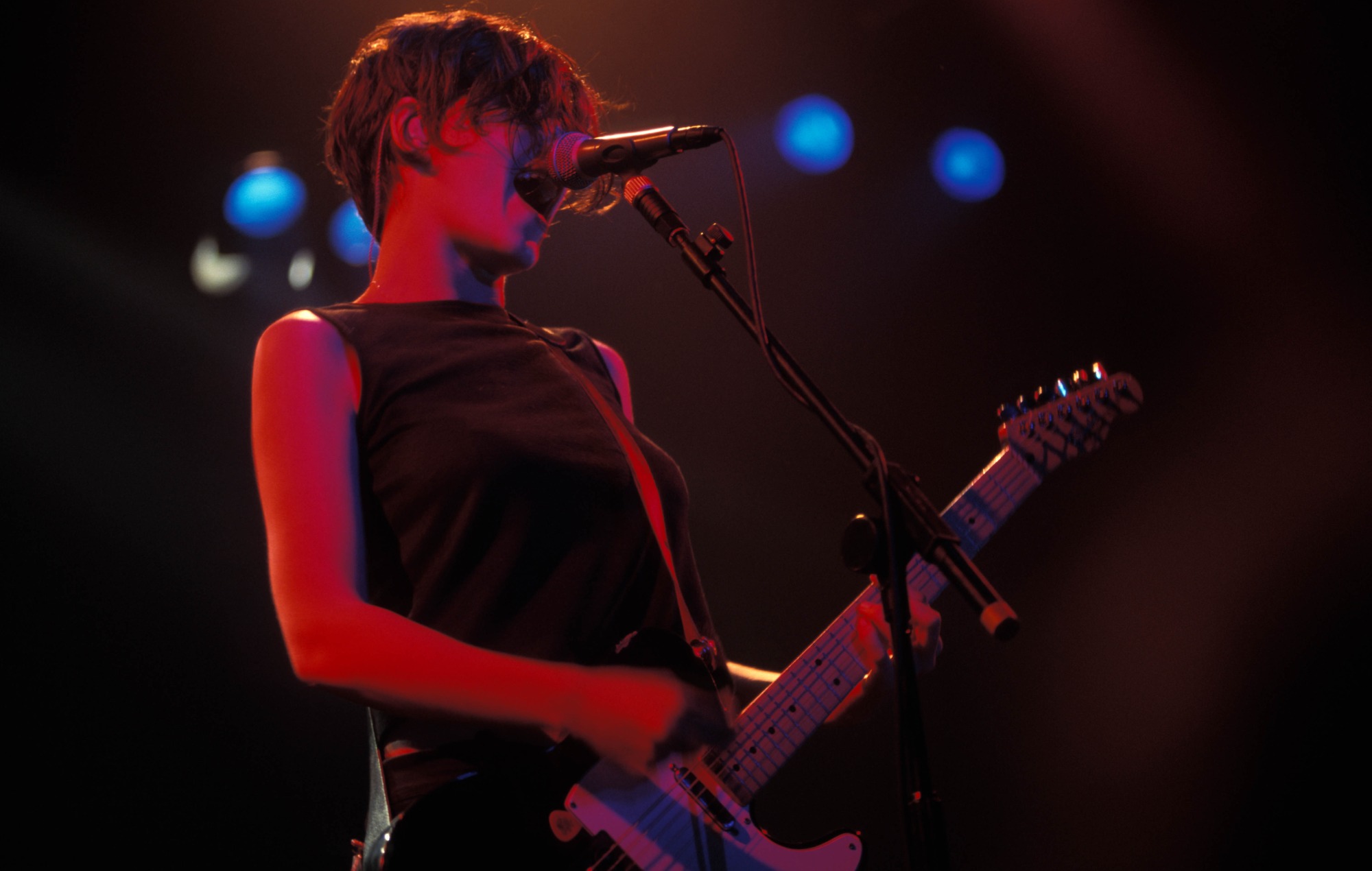 Elastica announce expanded deluxe reissue of classic self-titled debut album