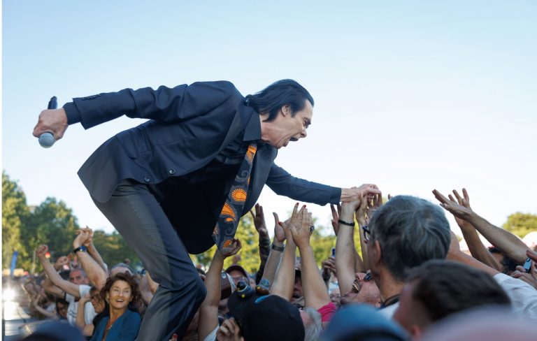 Watch Kylie Minogue reunite with Nick Cave & The Bad Seeds at mammoth Brighton gig