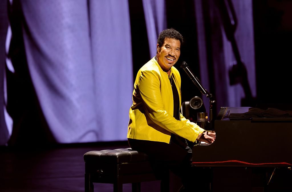 Lionel Richie Hospitalized In St. Louis After Weekend Concert