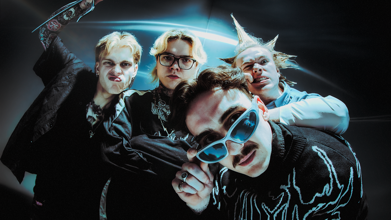 “Everyone is tired of these fake personas and people glorifying lifestyles that seem  unobtainable.” Headwreck have the cure for a world burned out on algorithms