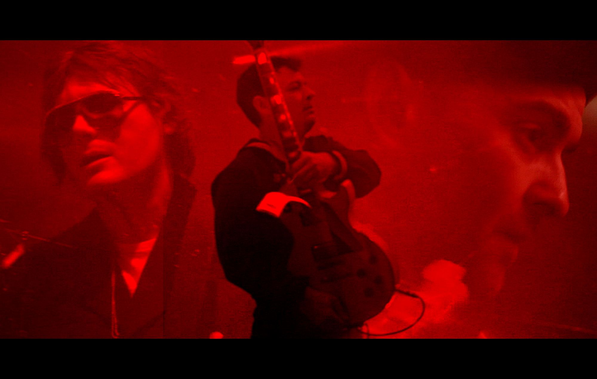 Manic Street Preachers tell us about their “vicious” ‘The Holy Bible’ live album and film